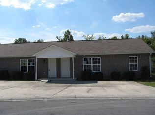 118 Creekside Dr NW, Calhoun, GA 30701