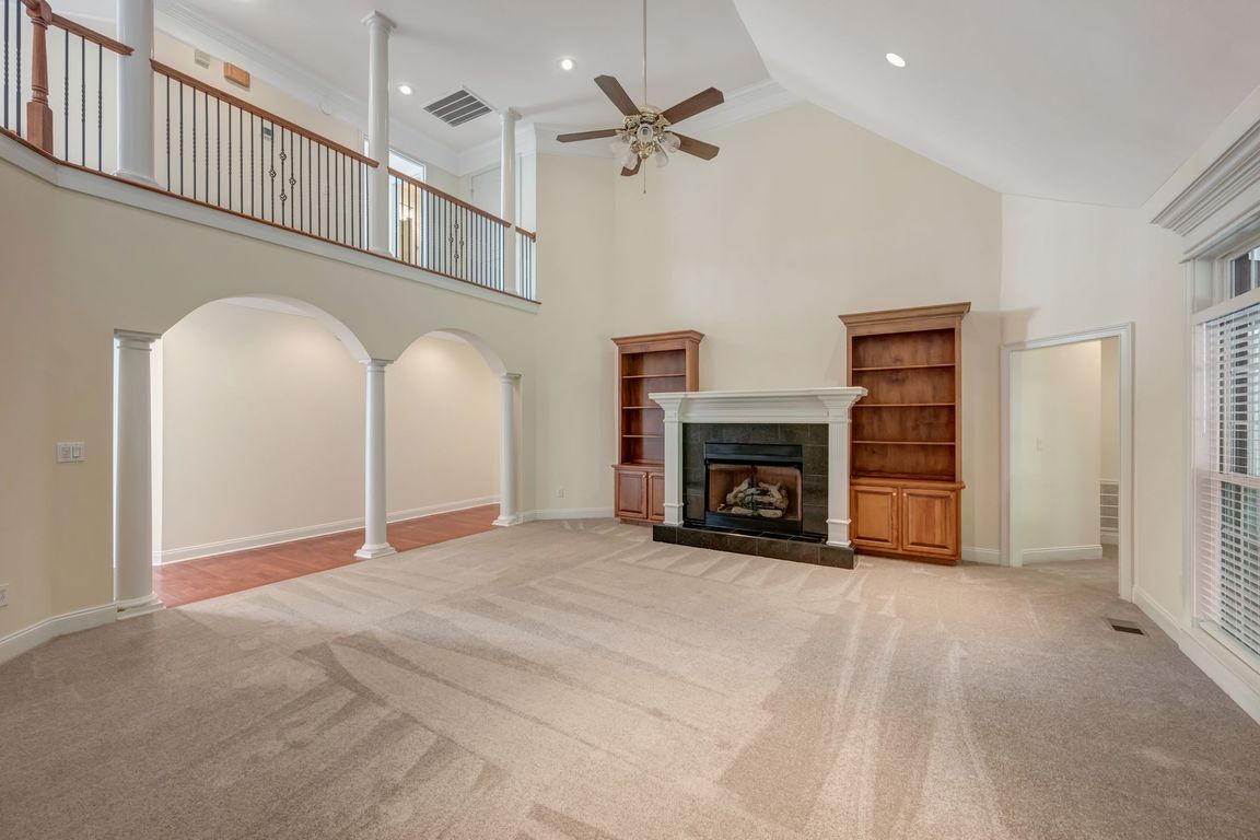 next background image