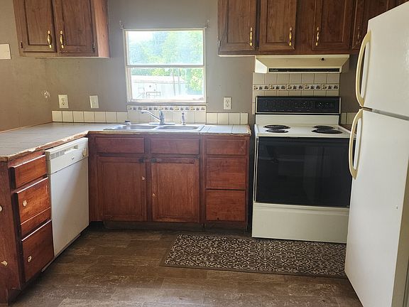 4th image of 3211 Mayfield Dr Lot 11