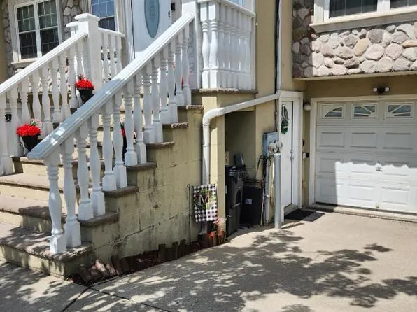 216 Dartmouth Loop Floor Basement, Staten Island, NY 10306