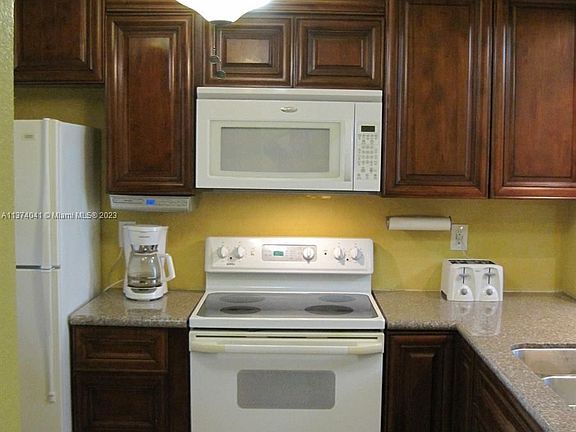 2nd image of 7173 Orange Dr APT 117B
