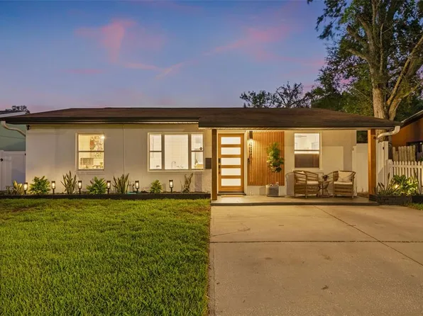 550 Northmoor Ave N, Saint Petersburg, FL 33702