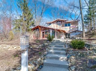 8493 Livingston Hills Rd, Bridgman, MI 49106