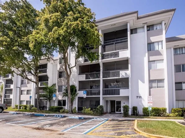 711 N Pine Island Road #106, Plantation, FL 33324