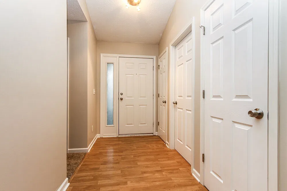 3 bed, 2.0 bath, 1463 sqft, $1,985 — Photo 2