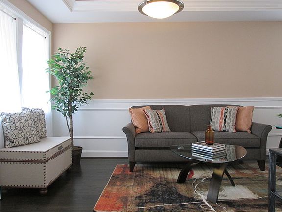3rd image of 1428 Elmwood Ave