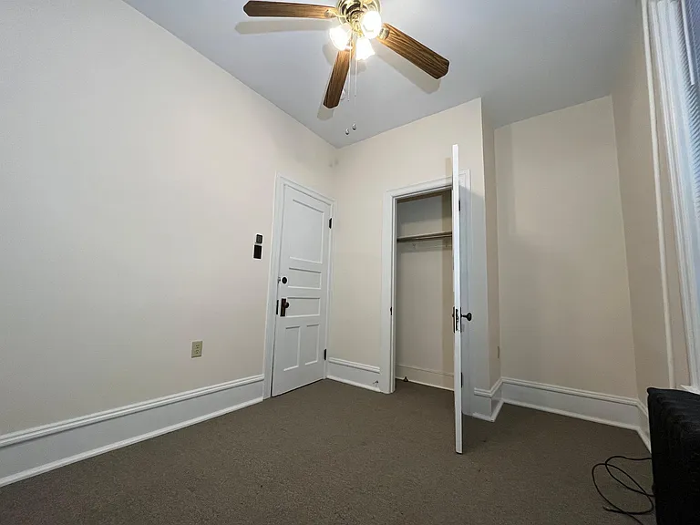 637 W 4th St #2 — Photo 7