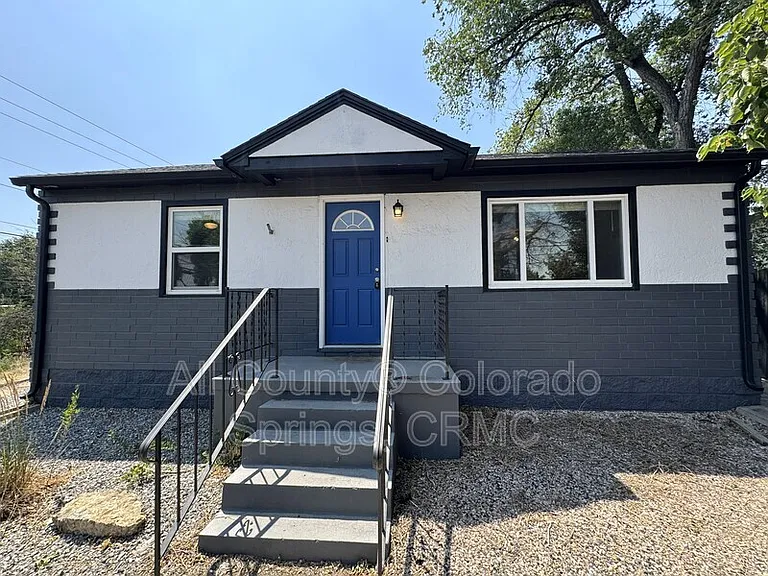 814 S Institute St — Photo 1