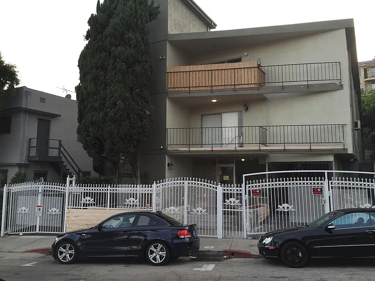 1941 Wilcox Ave #10 — Photo 14