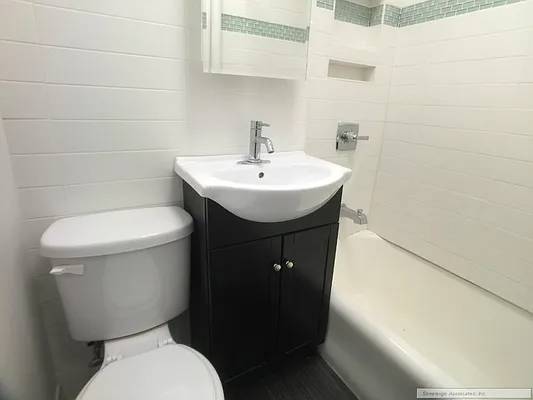 Rented by Sovereign Associates | media 38