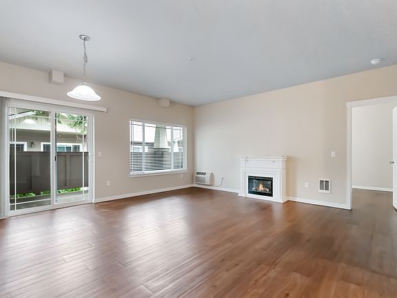 5th image of 1100 W Rustic Lodge Dr APT 101