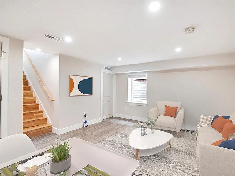 4382 Chase St — Photo 18