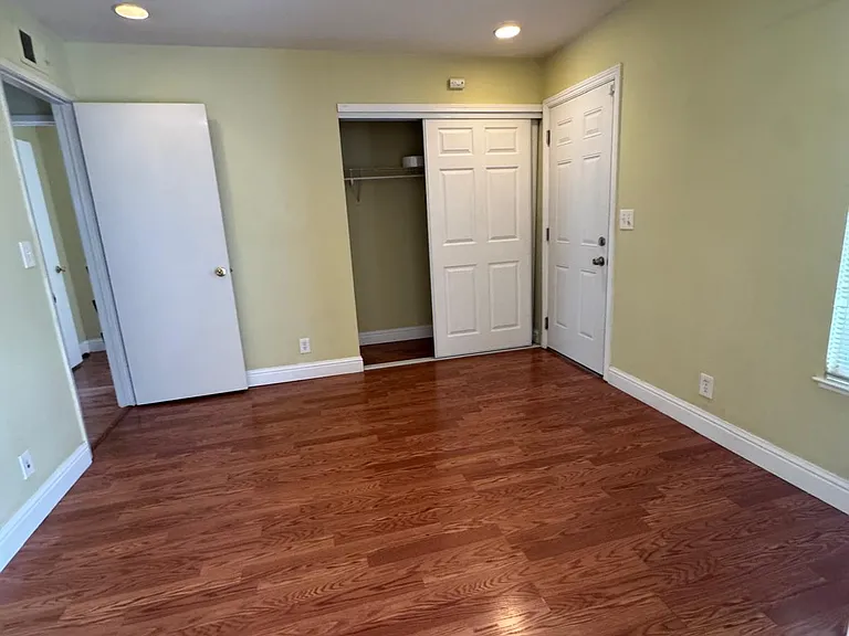 3380 Alder Ave — Photo 2