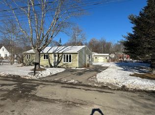 2 Laperle Ave, Exeter, NH 03833