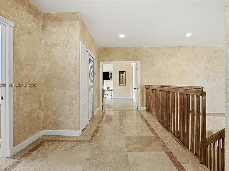 16781 SW 38th St — Photo 25