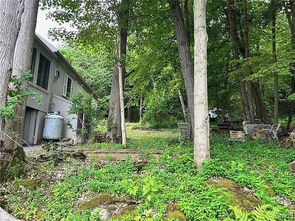 5th image of 14725 Lower Hovey Tract Rd