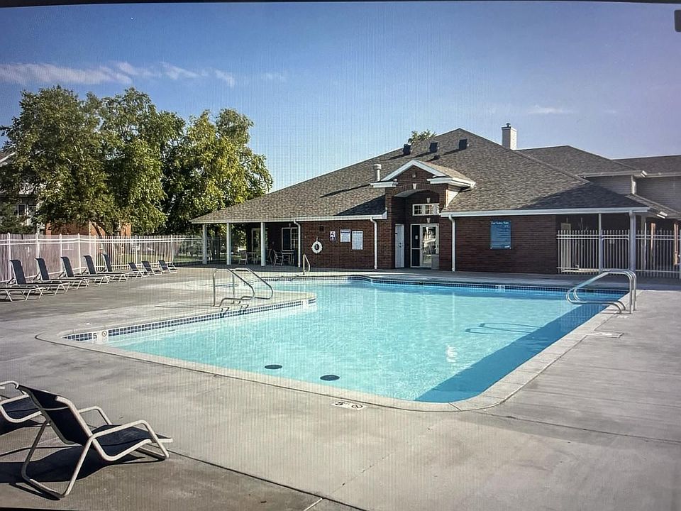 1st image of 2210 Surfside Dr