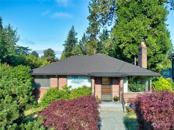 11231 Palatine Avenue N, Seattle, WA 98133