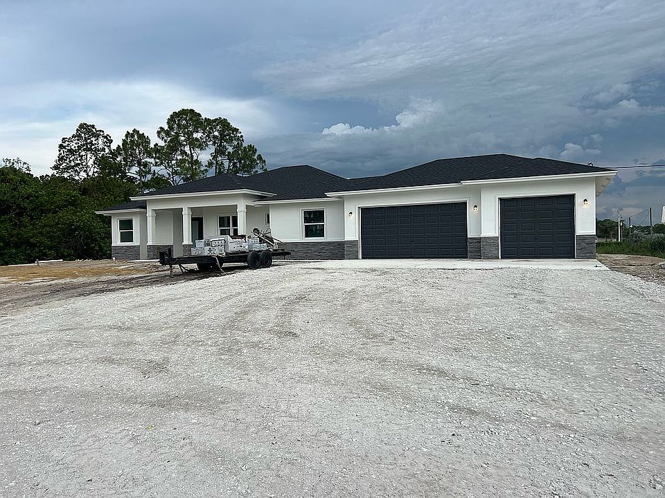 2nd image of 15200 Northlake Blvd