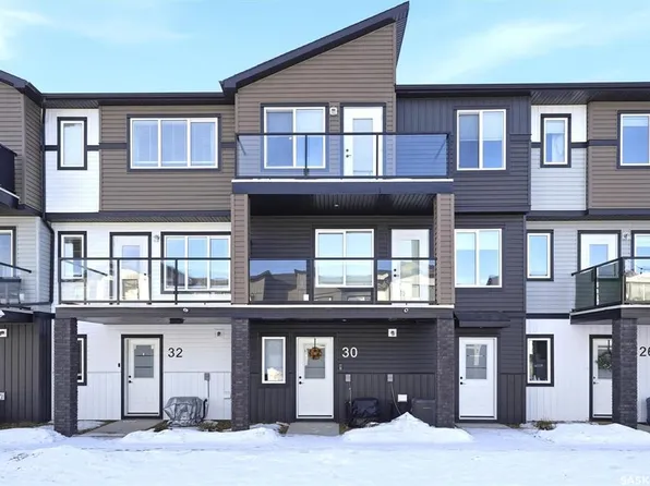 UNIT 30-651 Dubois CRESCENT, Saskatoon, SK S7V 1N3