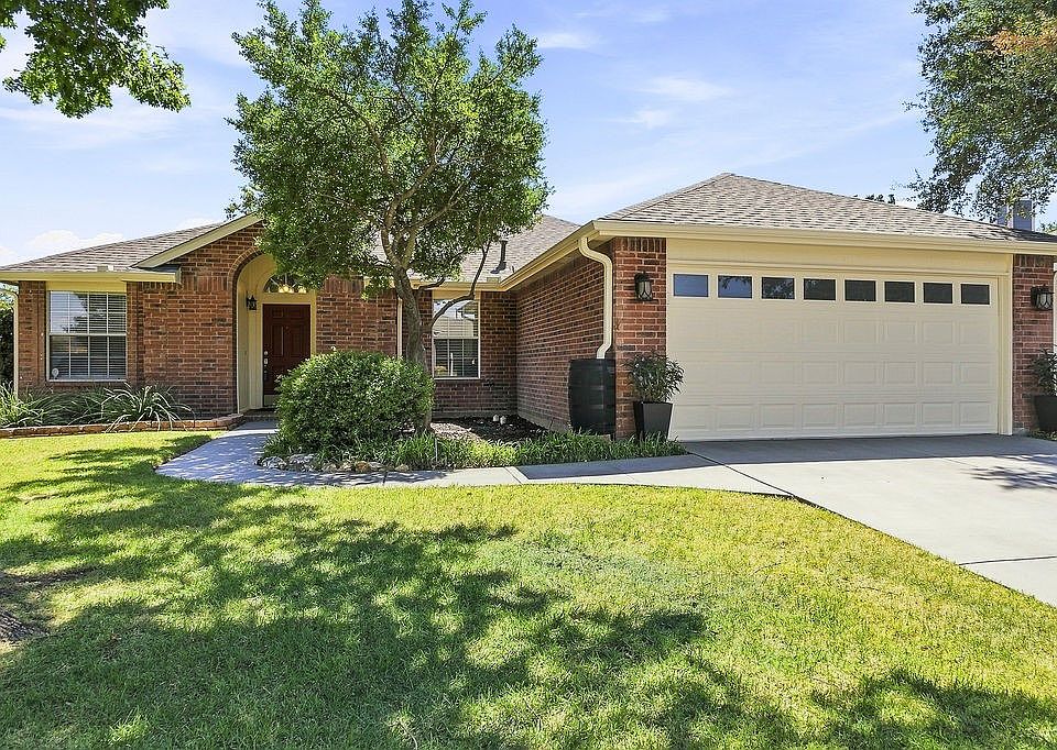 1st image of 817 Redding Dr