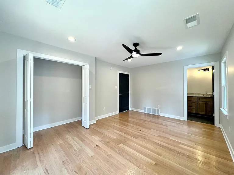 4342 Hilldale Ave — Photo 7