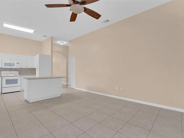15339 SW 32nd Ter — Photo 12
