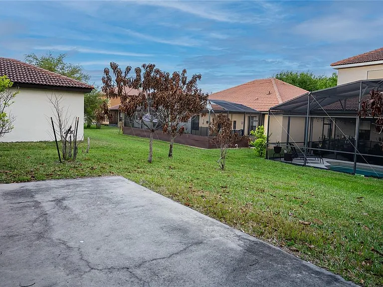 2955 Marbella Dr — Photo 21