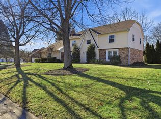 415 Oxford Dr, Noblesville, IN 46062