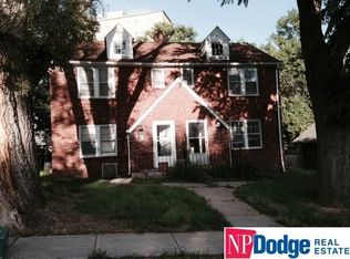 817 S 54th St, Omaha, NE 68106