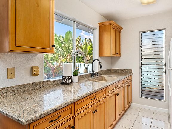 2nd image of 76-307 Kanaka St #45B