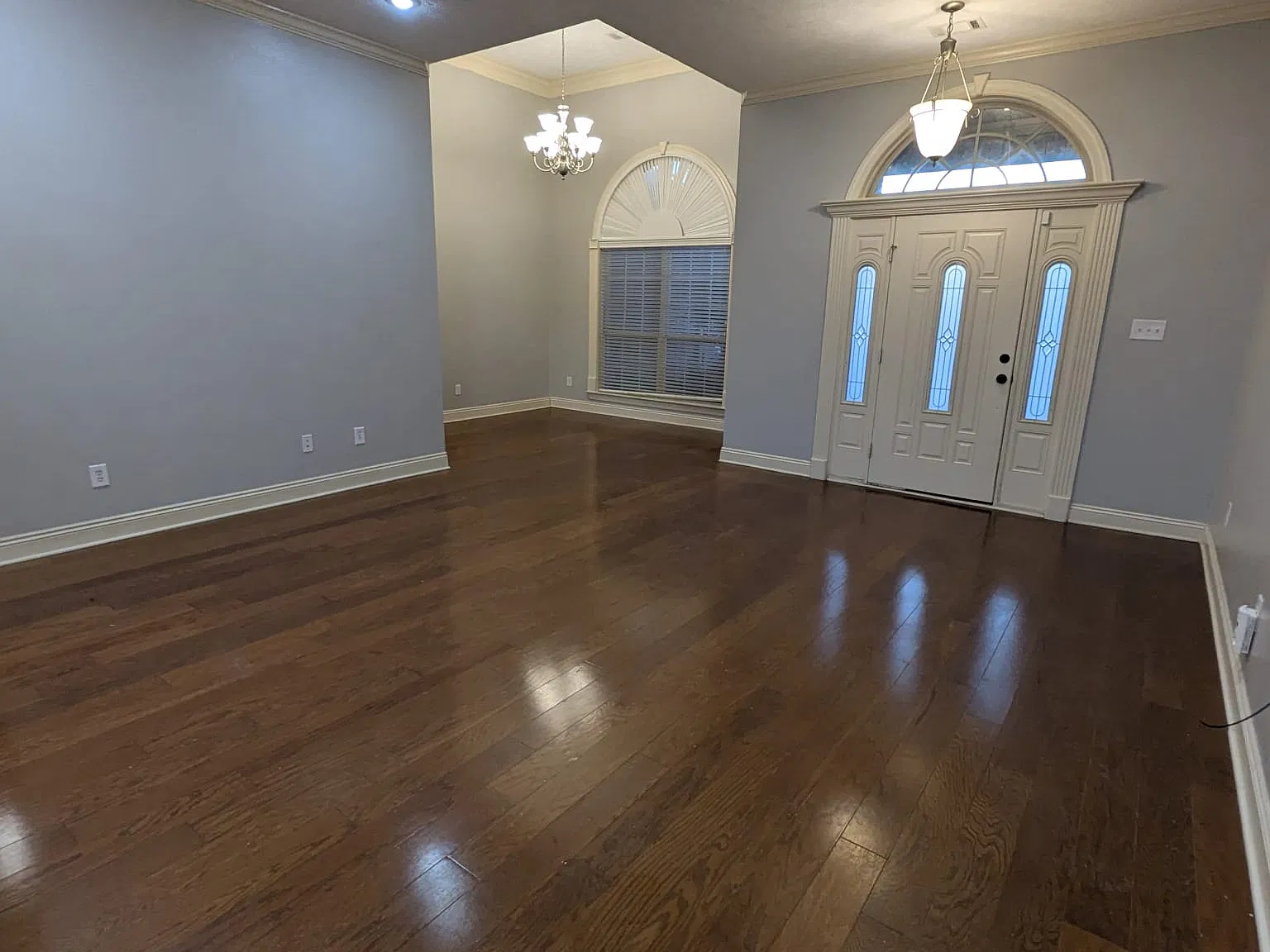 3 bed, 1866 sqft, $1,850 — Photo 2