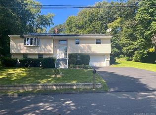 26 Wilson Rd, Wolcott, CT 06716