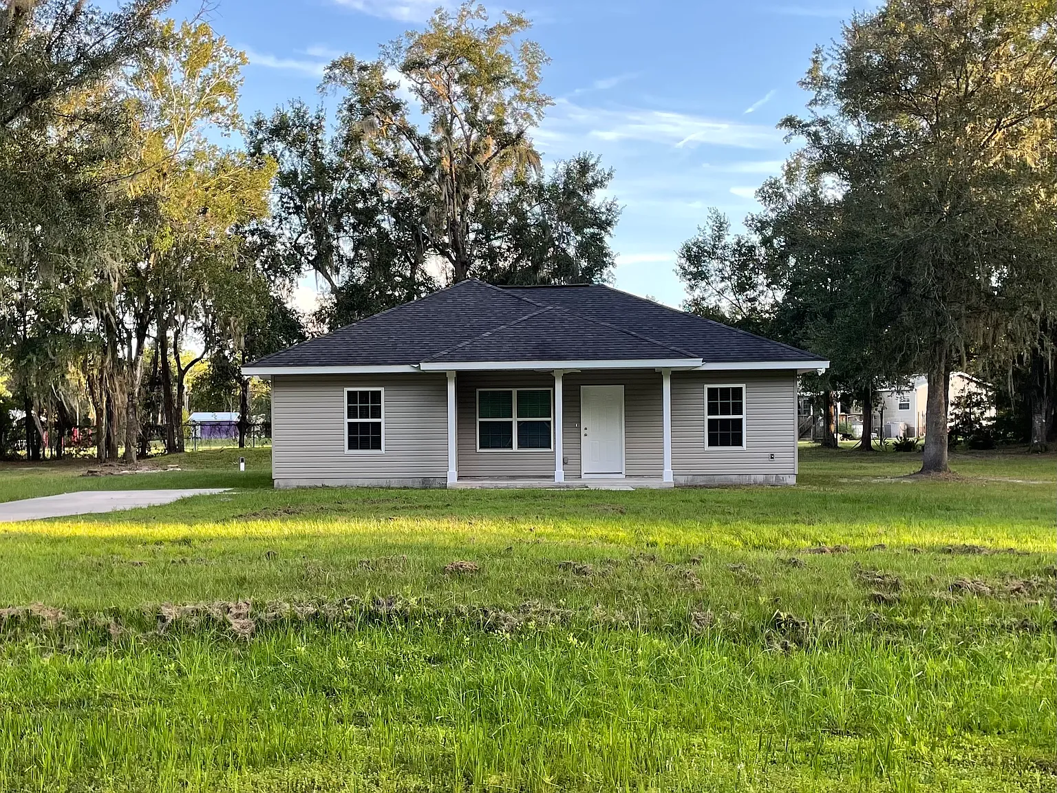 3 bed, 1162 sqft, $1,800 — Photo 1