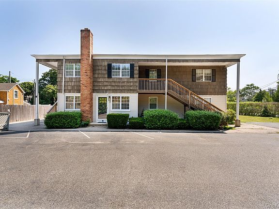 5th image of 40 Canoe Place Road #5