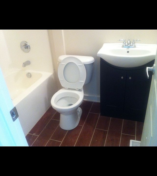 1st image of 1003 W 5th Ave