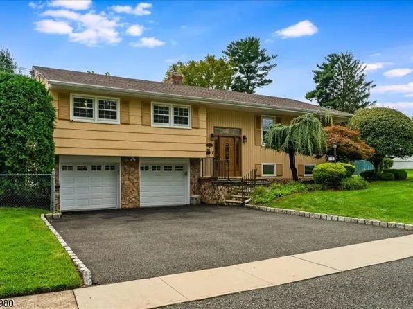 45 Michael Dr, Westfield Town, NJ 07090