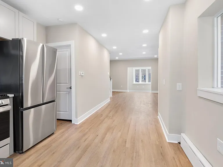 2946 S 15th St — Photo 14