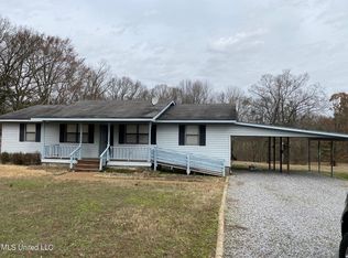 3356 Glenwood Dr, Nesbit, MS 38651