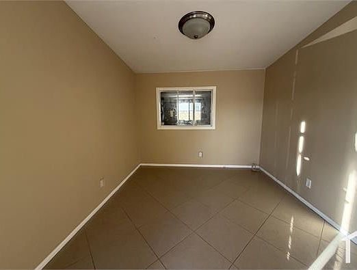 3rd image of 104 Princeton St