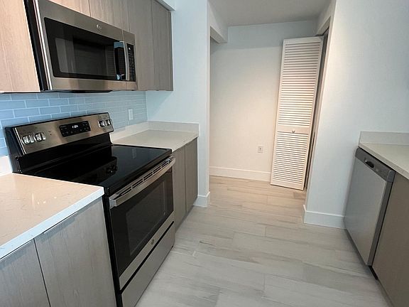5th image of 605 E Dania Beach Blvd #1100
