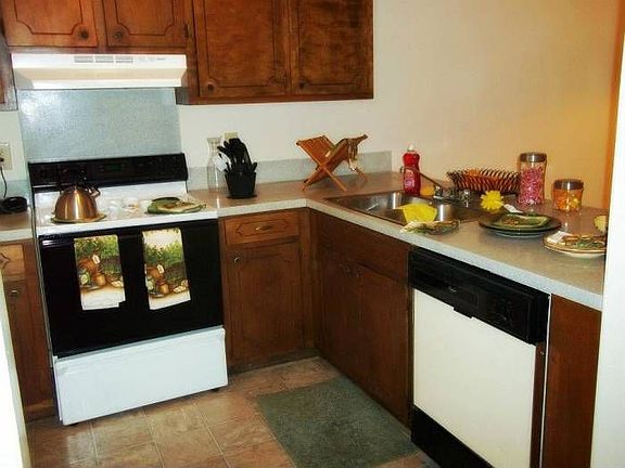 AMAZING KITCHEN SPACE