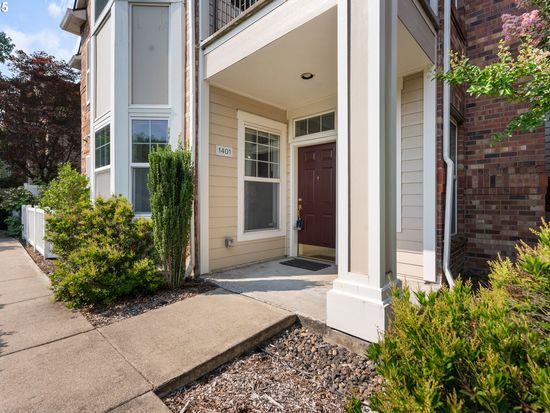 1160 NE Horizon Loop, Hillsboro, OR 97124