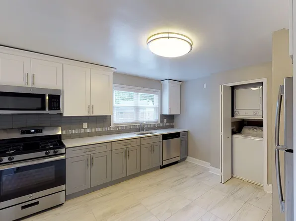 Short Hills Club Village