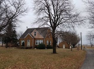 3792 E 9th Rd, Mendota, IL 61342