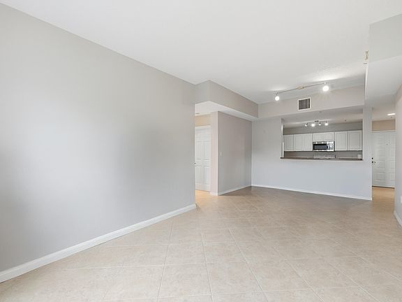 3rd image of 1209 Main Street #301