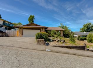 3811 Cal Ore Dr, Redding, CA 96001