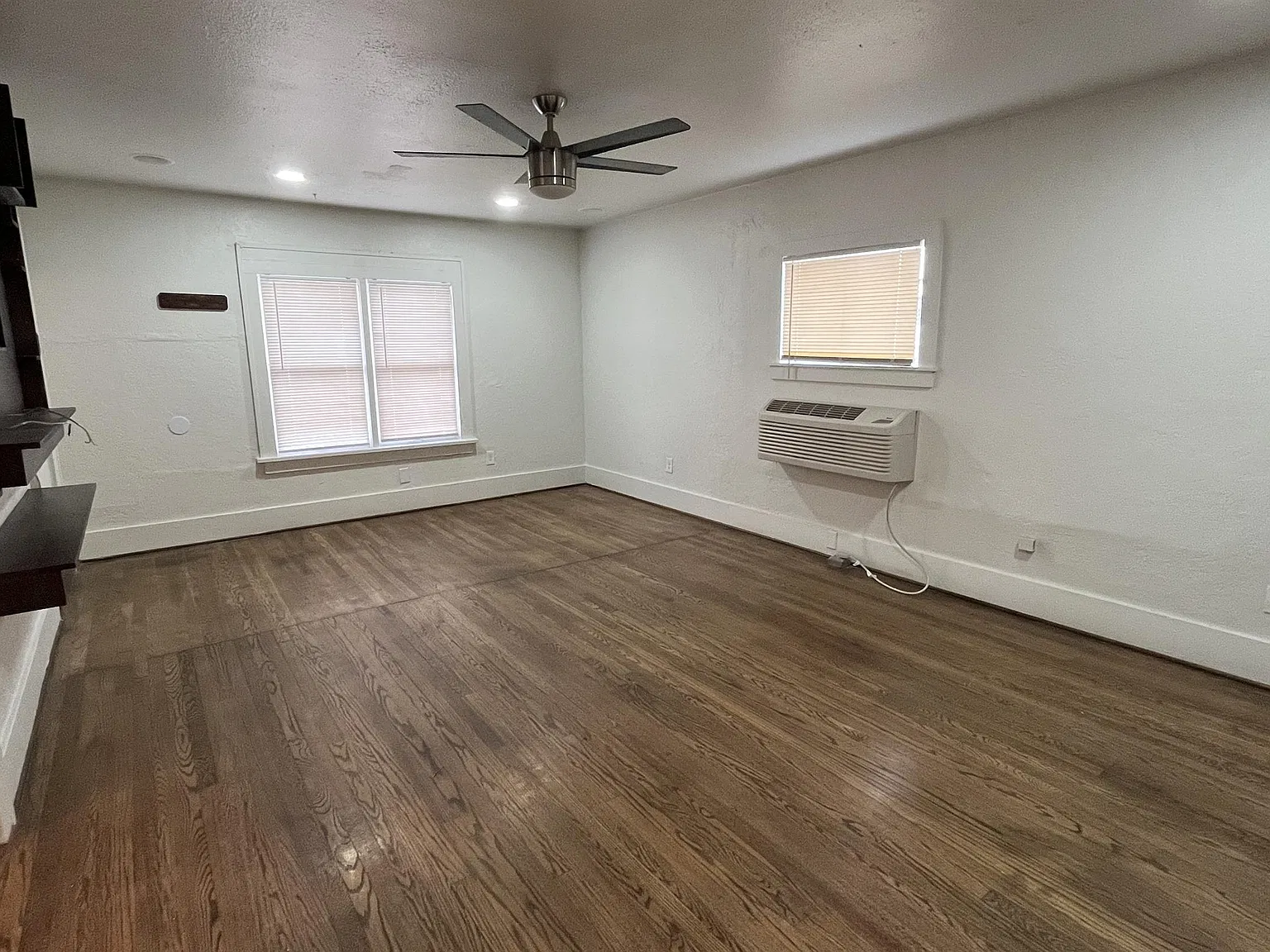 1237 Southwest 28th Street - 1 — Photo 2