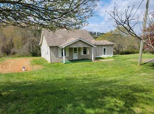 144 Coral Ln, Galax, VA 24333