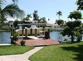 530 S Shore Dr, Miami Beach, FL 33141